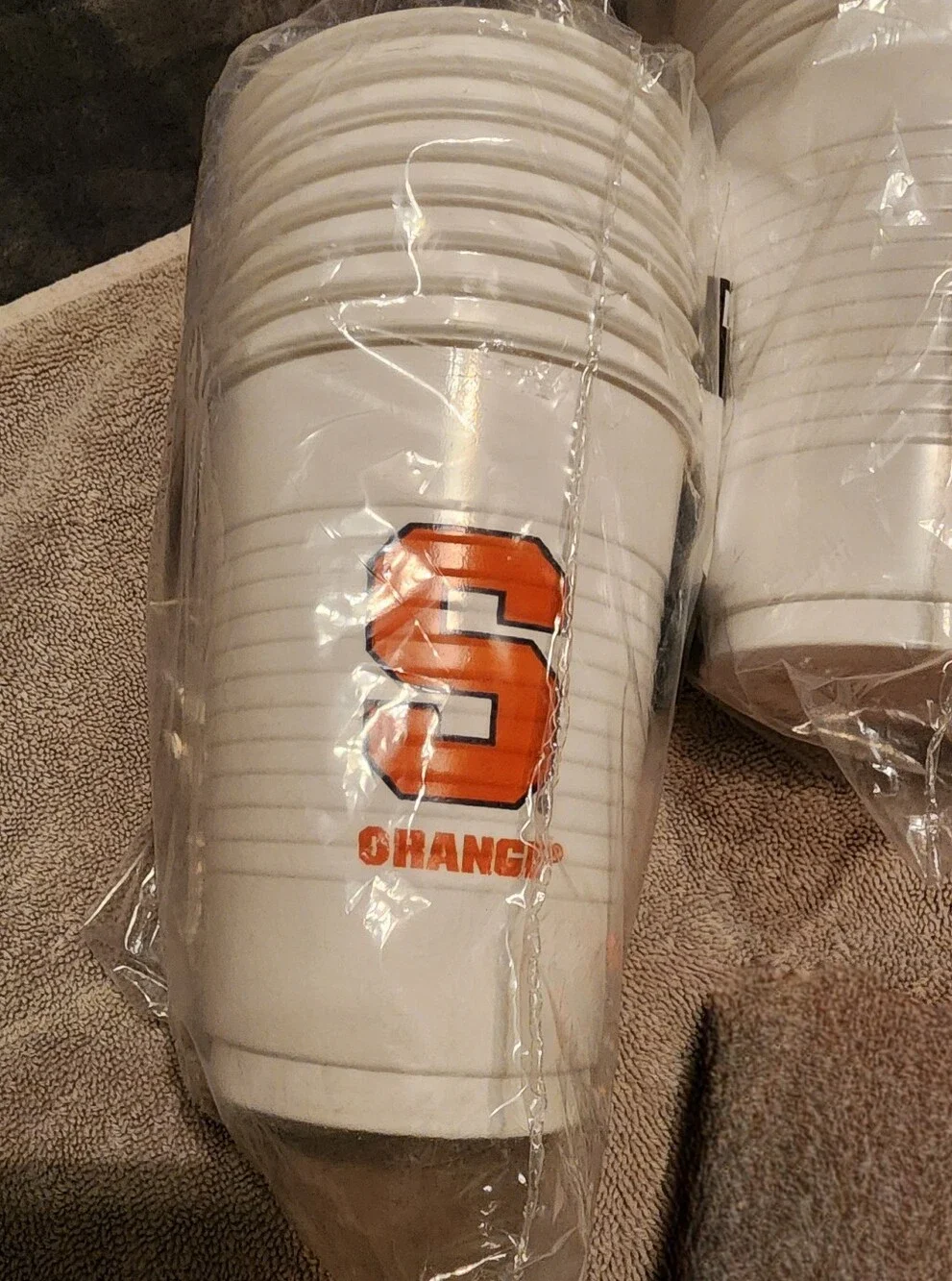 Syracuse Univerity Papergoods Set